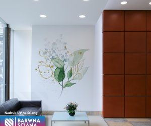 Aranżacja pokoju, salonu. Tapeta, wydruk kwiatów na ścianie, naklejka na ścianę kwiaty
